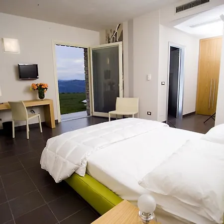 Relais Borgo Del Gallo 4* アックイテルメ