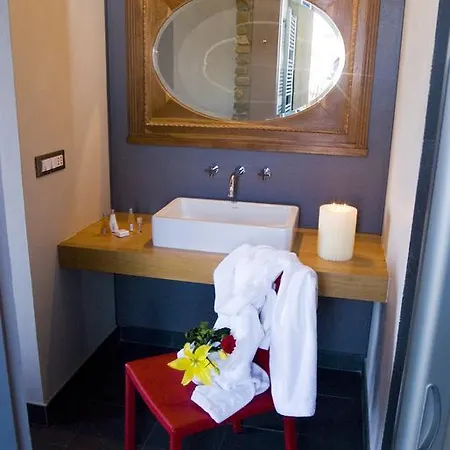 게스트하우스 Relais Borgo Del Gallo 4*